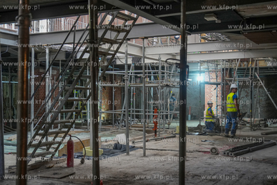 Rewitalizacja Hali Targowej w Gdańsku już na półmetku....