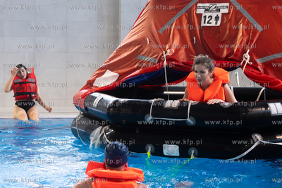 Akademia Marynarki Wojennej w Gdyni. Trenuj w wojskiem...