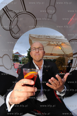 Plac Zdrojowy, Sopot. Otwarcie pierwszej w Polsce sezonowej...