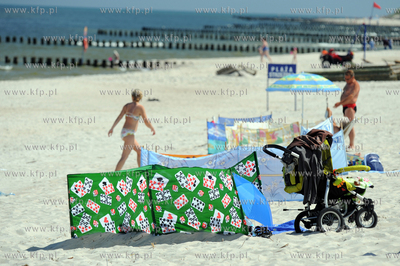 Dziwnow, plaza. Plazowicze  02.06.2009 fot. Wojciech...