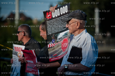 Gdansk. Transmitowany na zywo program interwencyjny...