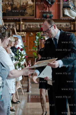 Gdansk. Dwor Artusa. Uroczystosc wreczenia nauczycielom...