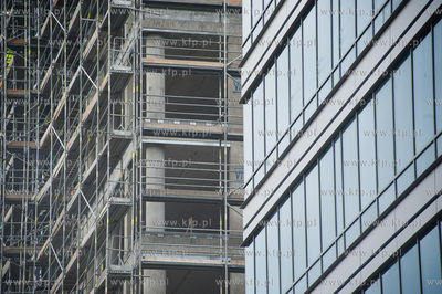 Gdansk. Biurowiec Olivia Business Center. Budowa kolejnego...