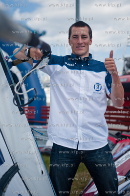 Gdynia. Port Jachtowy. Konferencja prasowa trzykrotnego...