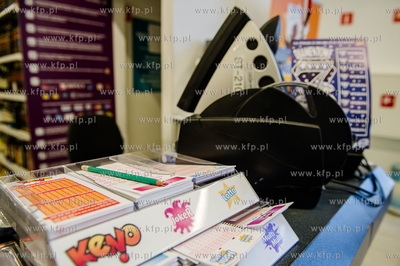 Gdansk. Ujescisko. Punkt Lotto znajdujacy sie w sklepie...