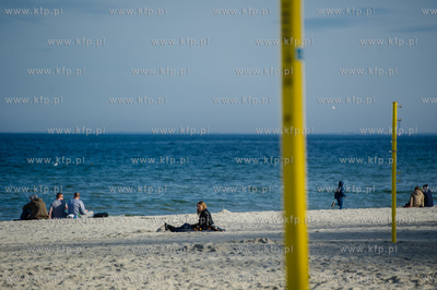 Gdynia. Plaza Miejska. Pierwszy prawdziwie wiosenny,...