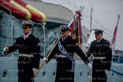 Gdynia. Nabrzeże Pomorskie. Uroczysta przysięga wojskowa...