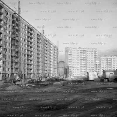 Buddowa domow na osiedlu Gdansk Zaspa. 11.10.1975 2pazdziernik75zkosycarz...