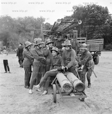 Niedziela w Skarszewach, festyn zorganizowany przez...