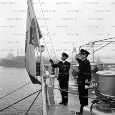 Uroczystość podniesienia bandery na m/s „Jastarnia-...