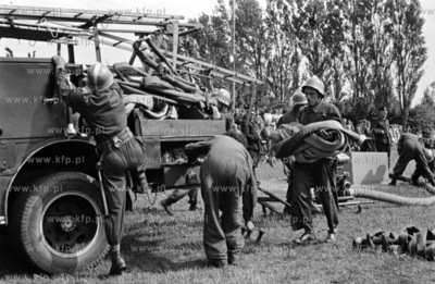 Zawody drużyn strażackich w Pruszczu Gdańskim. (Lata...