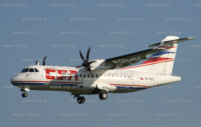 Warszawa, Okecie Nz. ATR 42-512 linii CSA

REG.OK-KFO

21.10.2006



fot....