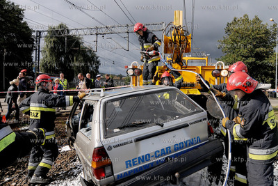 Na strzezonym przejezdzie kolejowym przy ul. Puckiej...