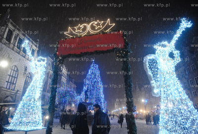 Jarmark swiateczny na Dlugim Targu w Gdansk Glownym....