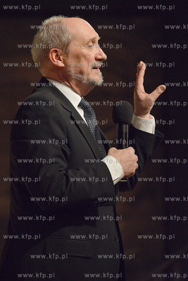 Spotkanie z Antonim Macierewiczem - poslem, wiceprezesem...