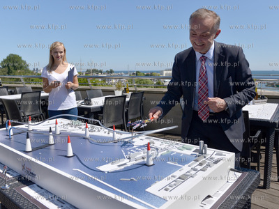 Gdynia. Konferencja prasowa przed Mistrzostwami Swiata...