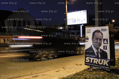 Reklamy wyborcze w Gdańsku. Plakaty Mieczysława Struka...