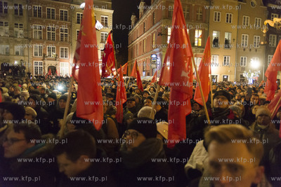 Gdańsk. Długi Targ. Wiec Przeciwko Nienawiści i...