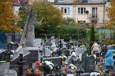Na cmentarzu parafialnym przy ul. Owsianej w Gdyni...