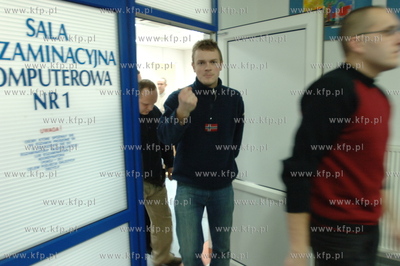 Michal Tusk zdal egzamin na prawojazdy kategorii D...