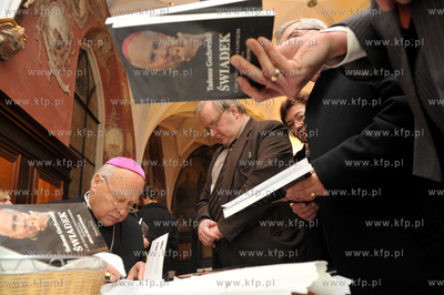 Gdansk. Promocja ksiazki Adama Hlebowicza Swiadek,...