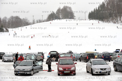 Zimowy wypoczynek na stoku Koszalkowo w Wiezycy na...