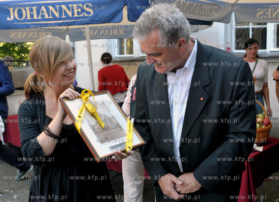 Festyn i akcja charytatywna Zeszyt dla ucznia zorganizowany...