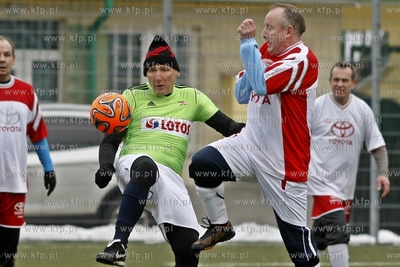 Gdansk. Boisko przy ul. Traugutta.  Sylwestrowy mecz...