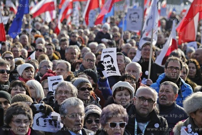 Gdańsk. Plac Solidarności. Wiec poparcia dla Lecha...