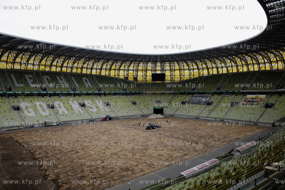 Wymiana murawy na Stadion Energa Gdańsk.
18.07.2016
fot....