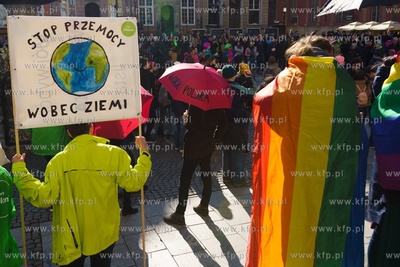 Gdańsk. 16. Manifa 2020 pod hasłem "Kobiety i Ziemia...