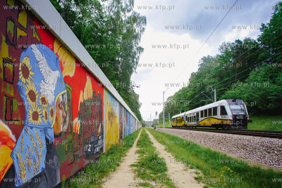 Gdańsk, Jasień. Nz. Antywojenna galeria murali. 18.07.2022...