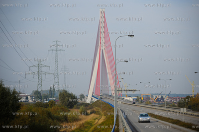Gdansk. Most Wantowy im. Jana Pawla II na Martej Wisle.
27.10.2011
fot....