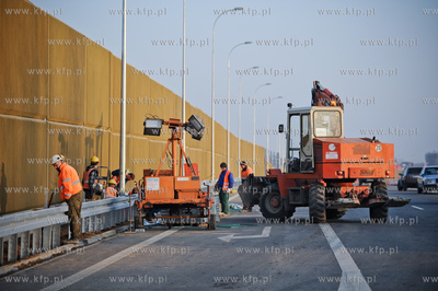 Gdansk. Budowa wezla drogowego Karczemki i trasy WZ....