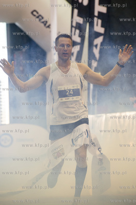 Zawodnicy na trasie I PZU Gdansk Maraton.
Nz Piotr...