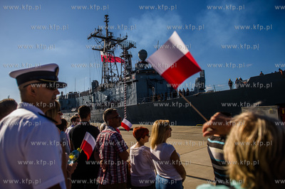 Port Wojenny w Gdyni Oksywiu. Przywitanie powracających...