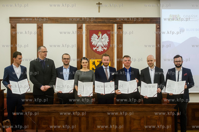 Gdańsk. Sala Herbowa Urzędu Marszałkowskiego. Podpisanie...
