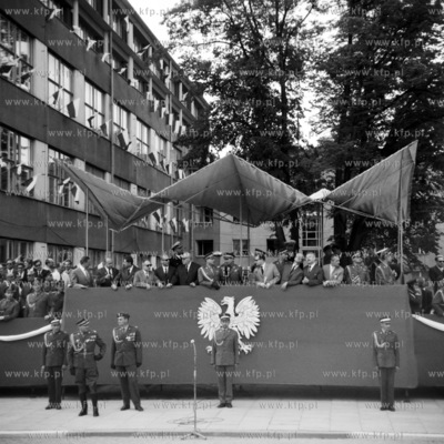 Defilada wojskowa z okazji Dni Morza na al. Grunwaldzkiej...