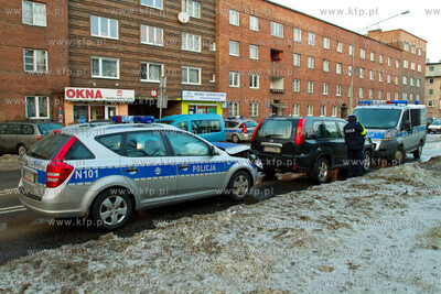 Gdansk, Siedlce. Kolizja drogowa z udzialem radiowozu...