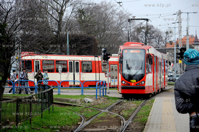 Petla tramwajowa w Oliwie.
12.04.2011
fot. Andrzej...