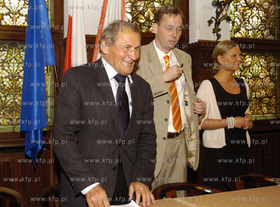 Henryk Wujec, legendarny dzialacz Solidarnosci a obecnie...