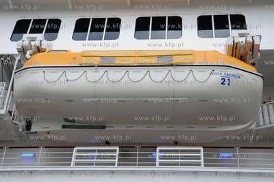 Wycieczkowiec Costa Pacifica zawinal do portu w Gdyni....