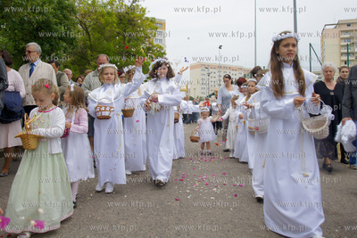Procesja Bozego Ciala parafii sw. Maksymiliana Kolbe...
