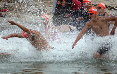 Hel. Start plywackiego BCT Gdynia Marathon 2012. 25.08.2012...
