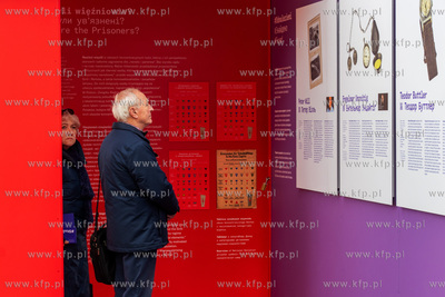 Wystawa #StolenMemory zrealizowana przez Arolsen Archives...