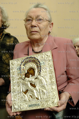 Anna Walentynowicz z ikona podarowana przez prawoslawnego...