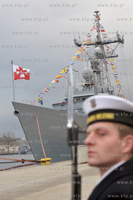 Port Wojenny w Gdyni Oksywie.Uroczystosc przekazania...