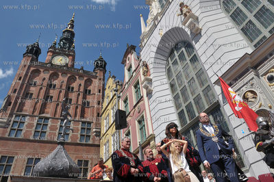 Gdansk. Swieto Miasta. Parada i inscenizacja  na ul....