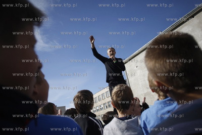 Boisko Zespolu Szkol Ogolnoksztalcacych nr 8 przy ul....