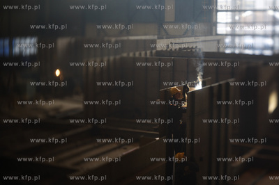 Gdynia. Stocznia Crist buduje statki na terenach bylej...